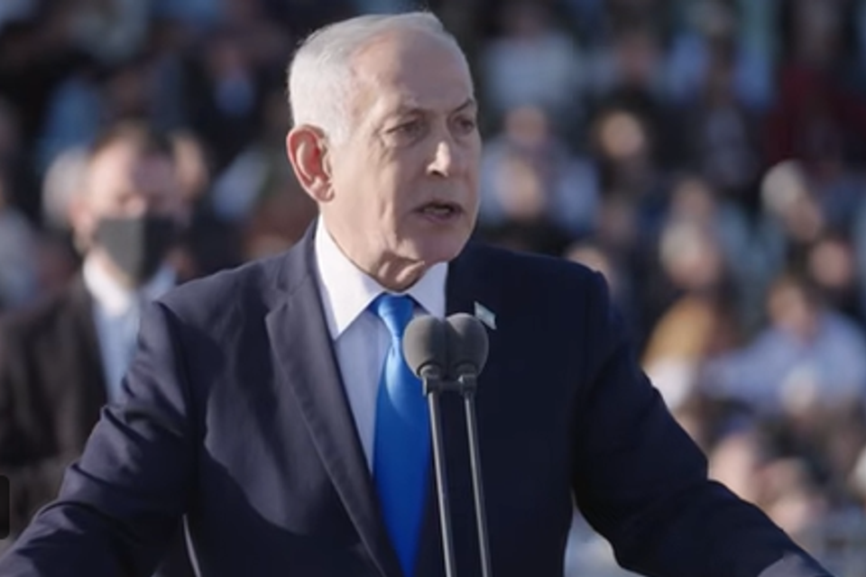 ראש הממשלה בנימין נתניהו בטקס סיום קורס קצינים בבה"ד 1 , צ.מסך
