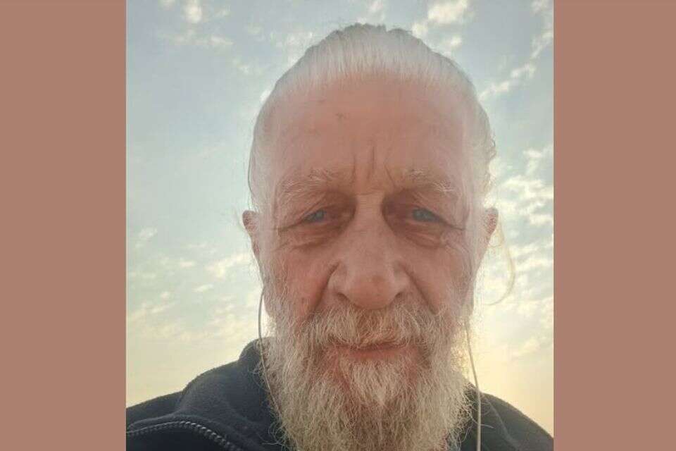 A 74-year-old Israeli was looking for a partner in India - and was amazed: "30-year-old girls want me to sponsor them"