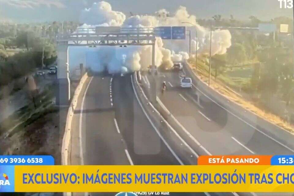 הכביש המהיר מתמלא עשן: 4 הרוגים בפיצוץ משאית גז בצ'ילה | צפו