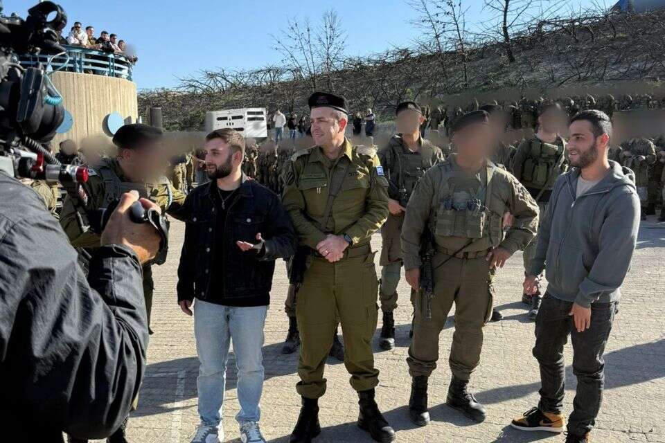 "We've been waiting for this moment": the emotional closing of the circle of the survivors of captivity