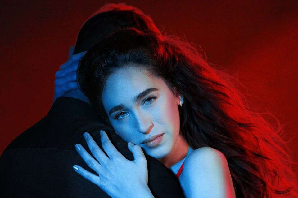 A coat from Zara Kids? The secret of Meshi Kleinstein