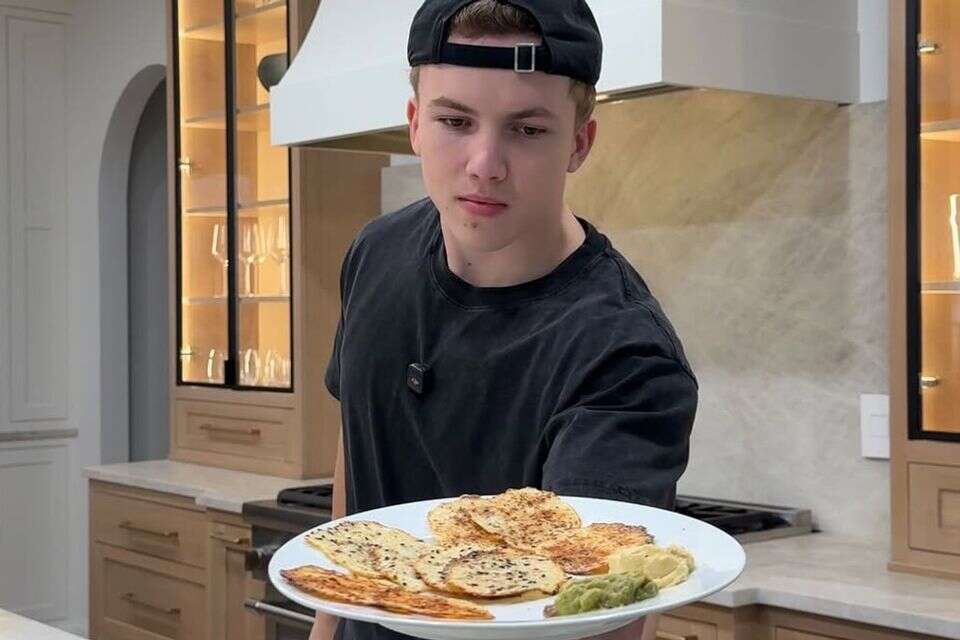 No potatoes at all: the chain is going crazy with the healthy chips trend