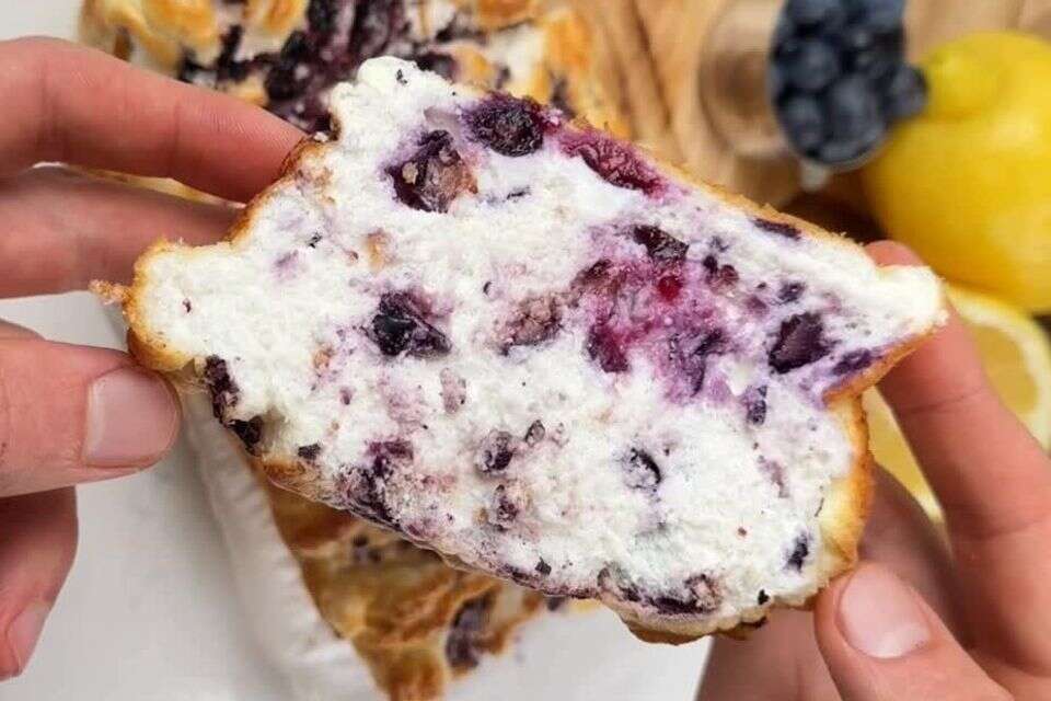 Flourless bread with a little trick that makes a big difference