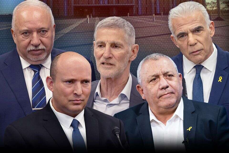 לפיד, גולן, ליברמן, איזנקוט ובנט על רקע הכנסת , יואב דודקוביץ, אורן בן חקון, יונתן זינל-פלאש 90