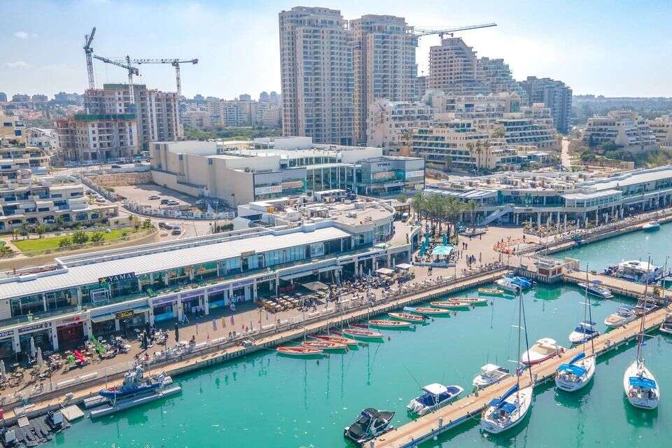 The marina in the south has undergone a spectacular facelift