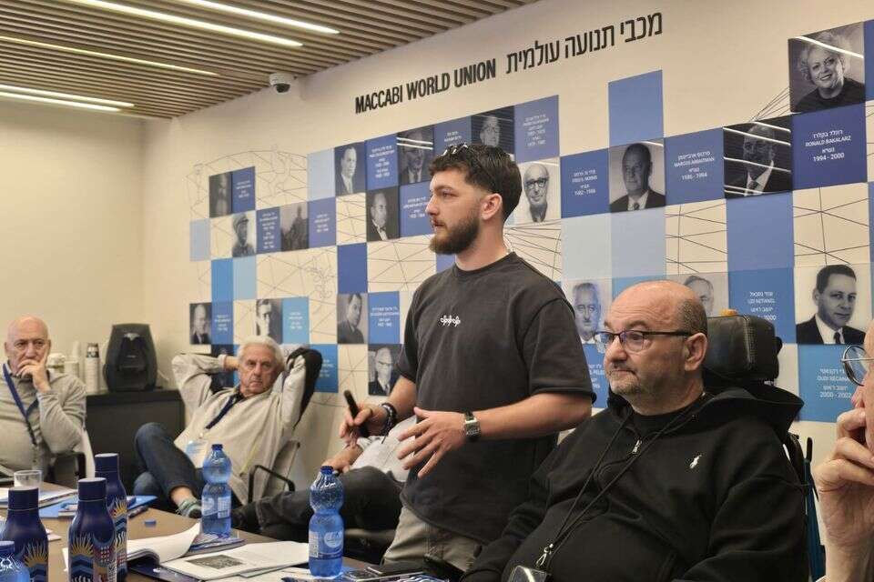 "Standing in front of you is the proof that we won": the new book of the survivor of captivity