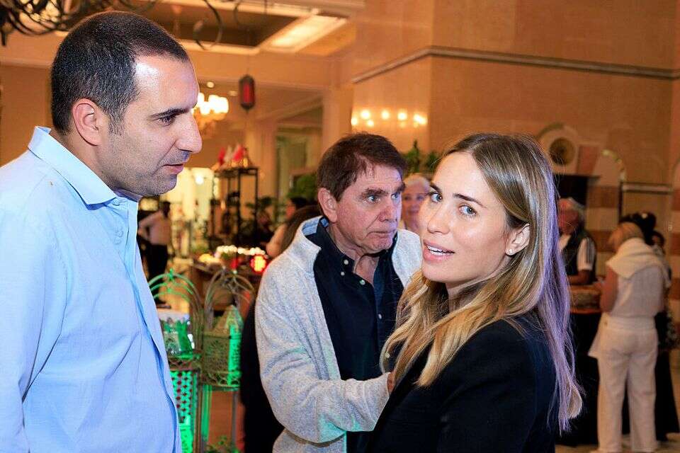 ירון אברהם לצד אדוה דדון , משה שי
