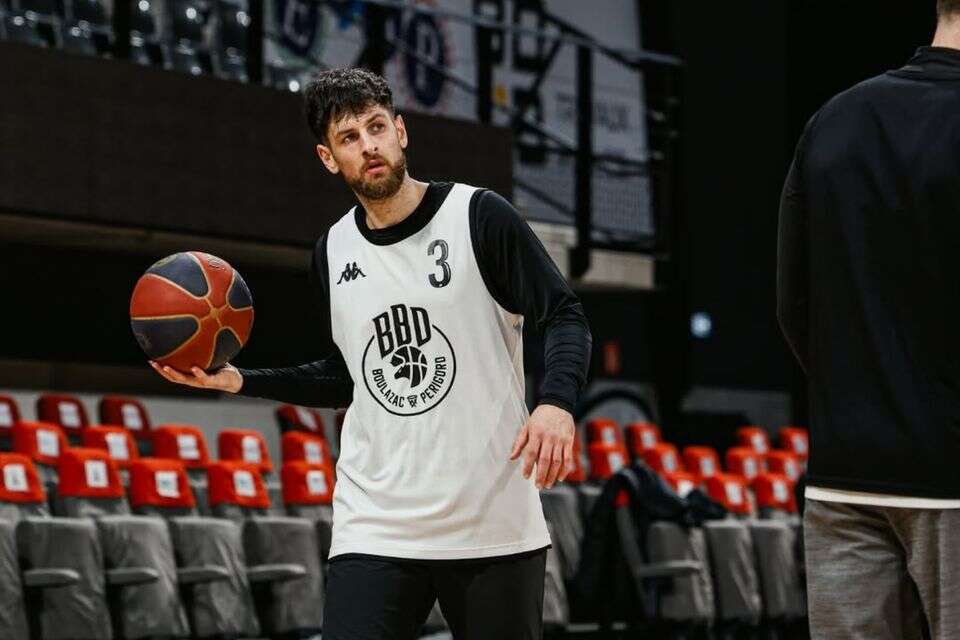 From the main door: They said he was not suitable - now he is returning to Maccabi Tel Aviv