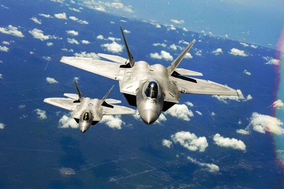 The "King of the Sky" that the USA refuses to sell: this is the F-22 Raptor that landed in Israel