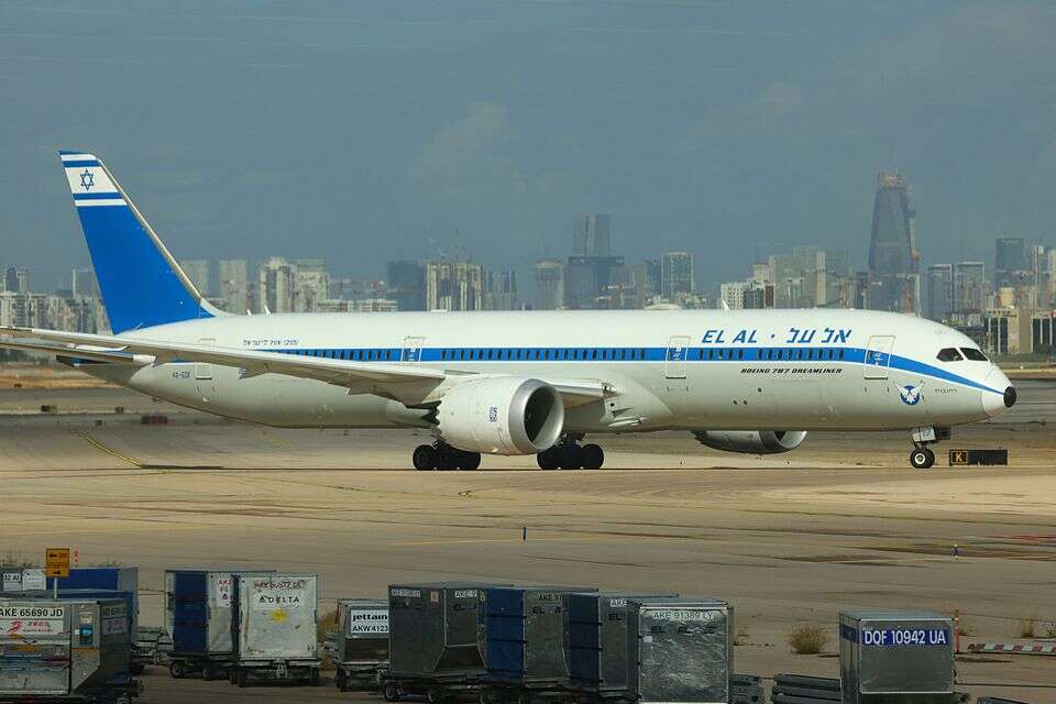 Departing flights starting from the first: this is the expected schedule