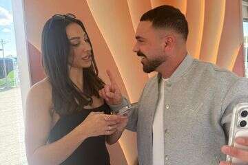 יובל לוי ושני אדרי מפתיעים בקרבתם