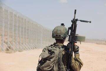 מדים צבאיים זה מדליק? "נשים דווקא נרתעות"