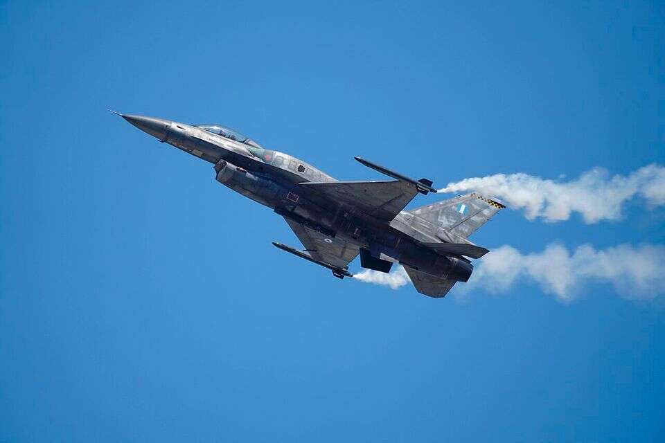 המתקפה על קפריסין: „עוד כטב”מים יורטו”, יוון: „נגן בכל מחיר” | היום