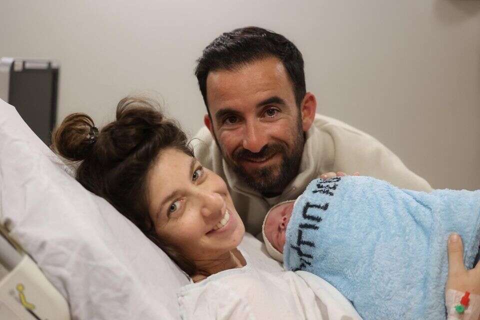 עופרי ואלכס פרס , מירי גטניו, דוברות איכילוב