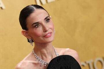 "רזה מתמיד": הסיבה העצובה לשמלת האוסקר של דמי מור