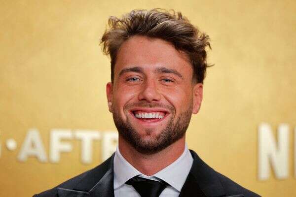 הארי ג'אוסי , רויטרס