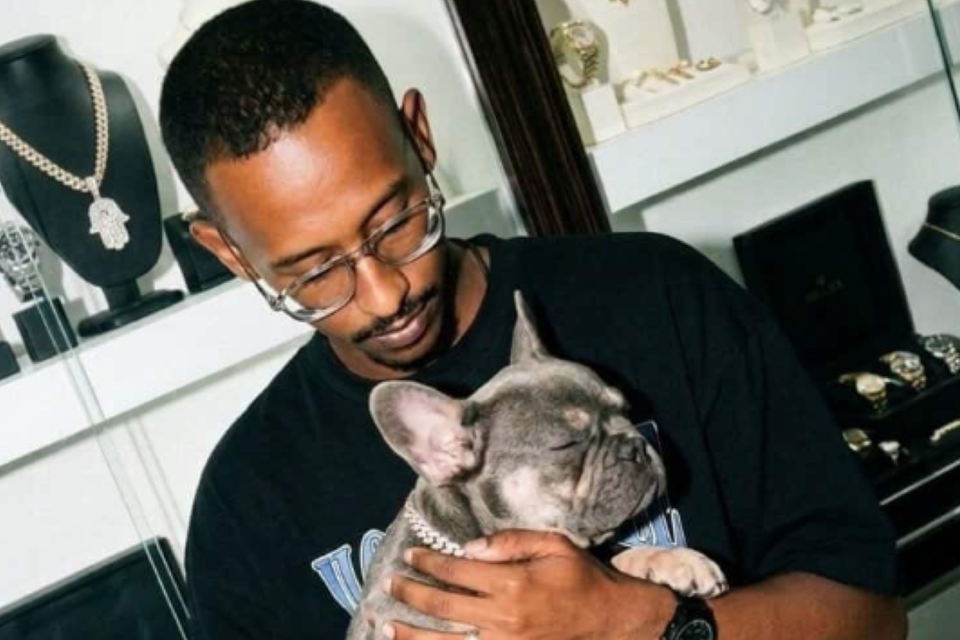 Avraham Aklum is not waiting for a divorce - and is building his next empire