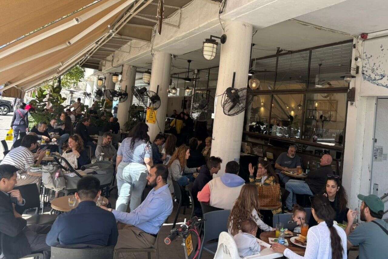 Because of Shebaim: the mythical cafe in Tel Aviv is closed