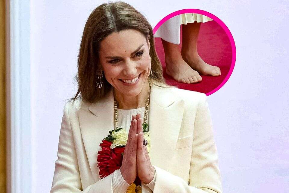 Princess Kate: took off her shoes and danced in the temple