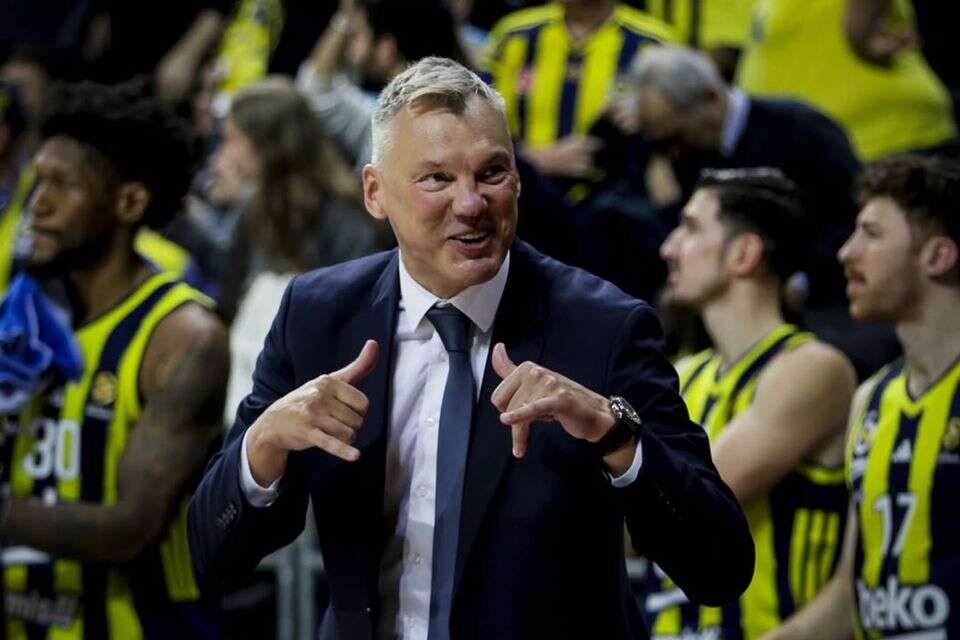 Shaaras celebrated at the party and revealed about the former Premier League: "Can't move for two months"