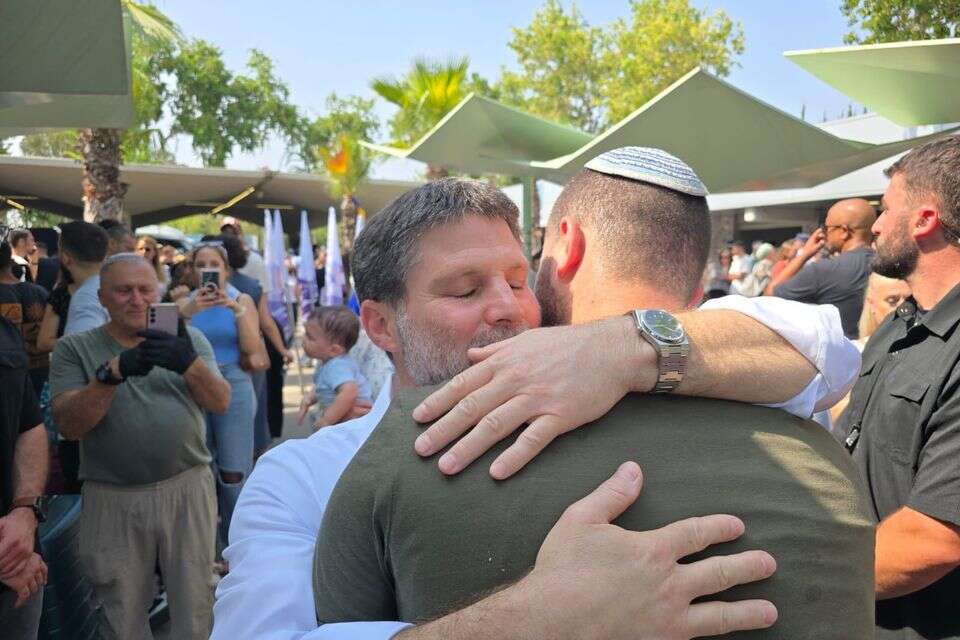 The minister's son Bezlatzl Smotrich was injured at the Lebanese border