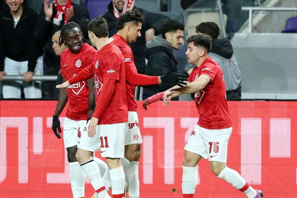 The figure in which the Hapoel Tel Aviv player is in first place in the world