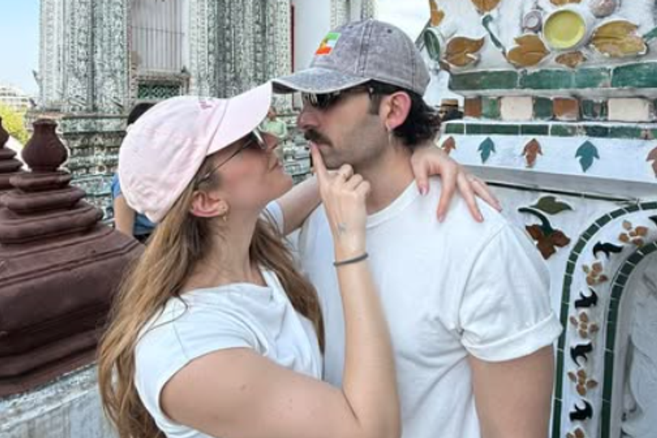 An Israeli and her Iranian partner are stuck in Thailand - and are causing a storm