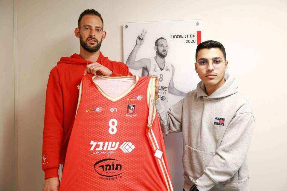 אדיר סבג ועמית שמחון , עמית מנגלוס