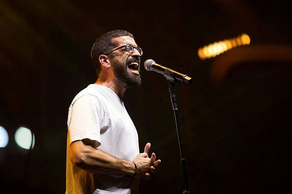 ''תותים'' בחוץ: 5 השירים המובילים של חנן בן ארי ביוטיוב