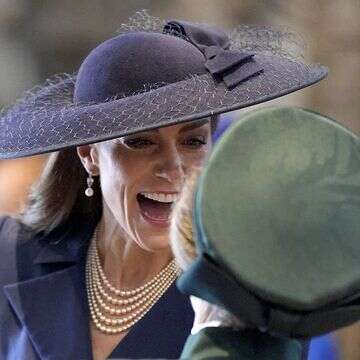 "לבטל את המלוכה": קייט מידלטון חוטפת אש