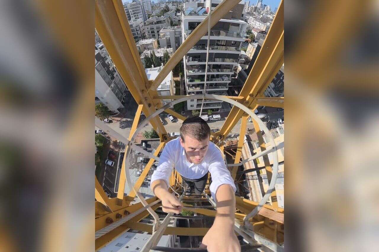 Returning to work under fire: the workers who returned without the possibility to defend themselves