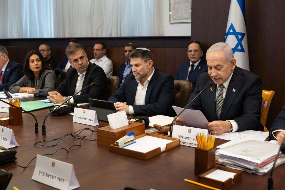 ישיבת ממשלה. כוח מוגבל ממה שחושבים , דוברות ראש הממשלה