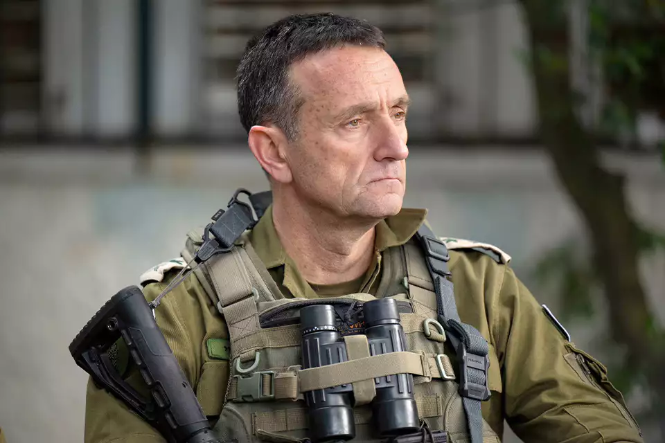 הרמטכ"ל לשעבר הרצי הלוי. היה על הכוונת , דובר צה"ל