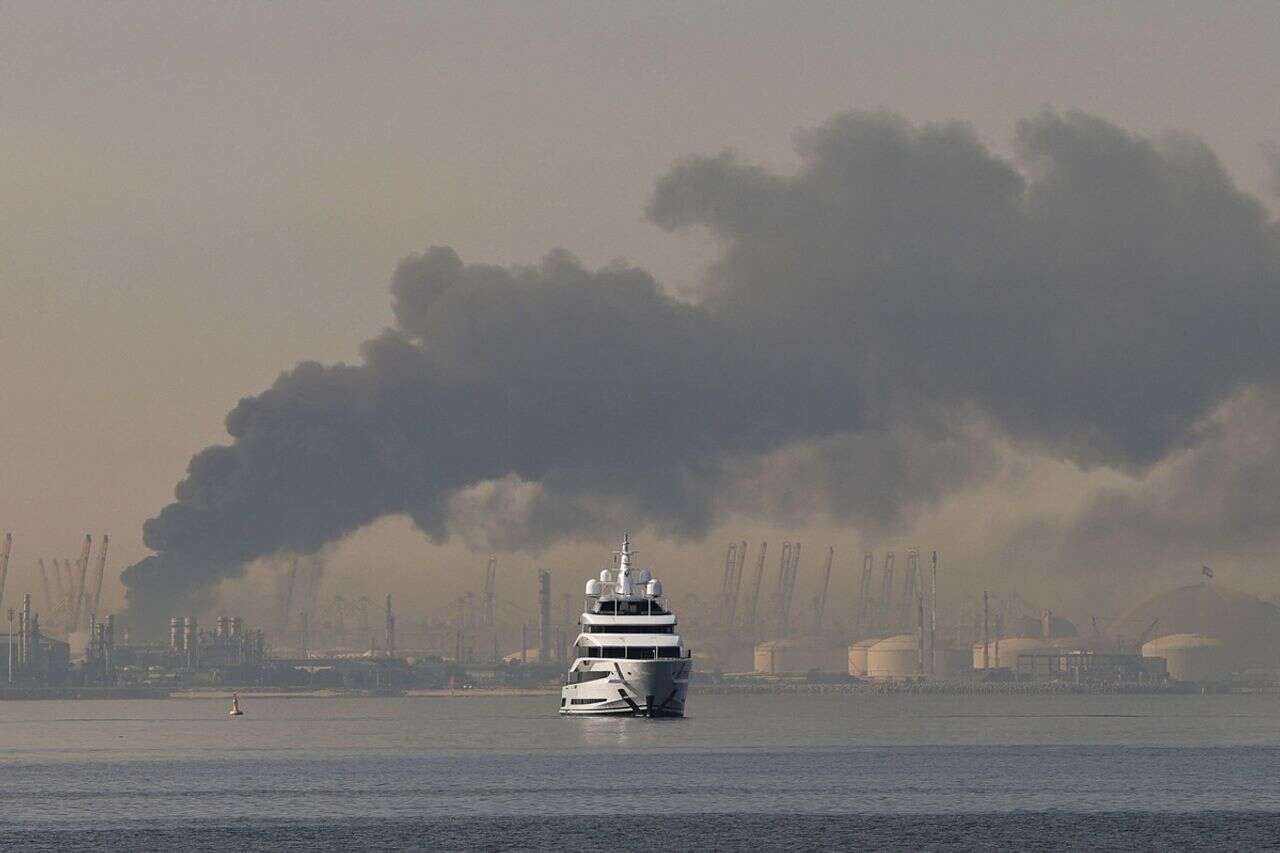 Four launches from Iran: alarms and explosions in the United Arab Emirates