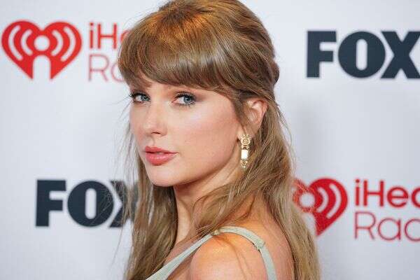 טיילור סוויפט , Jordan Strauss/Invision/AP