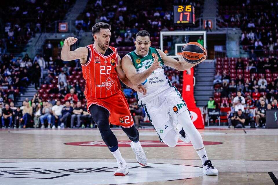 קוסטאס סלוקאס מול וסיליה מיציץ' , Getty Images