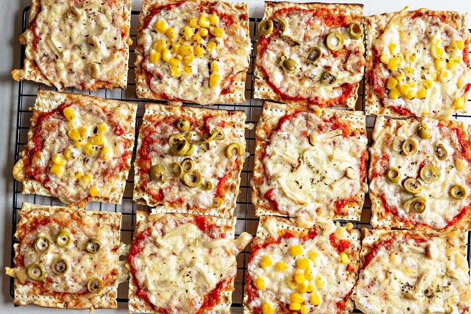 כך תכינו פיצה, עראיס ופיתה - ממצות