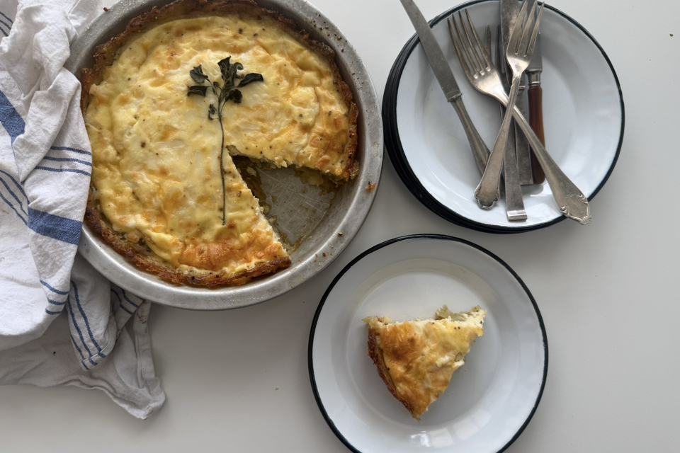 בלי קמח ובלי מצות: פאי תפוחי אדמה שכולם יבקשו עוד ממנו