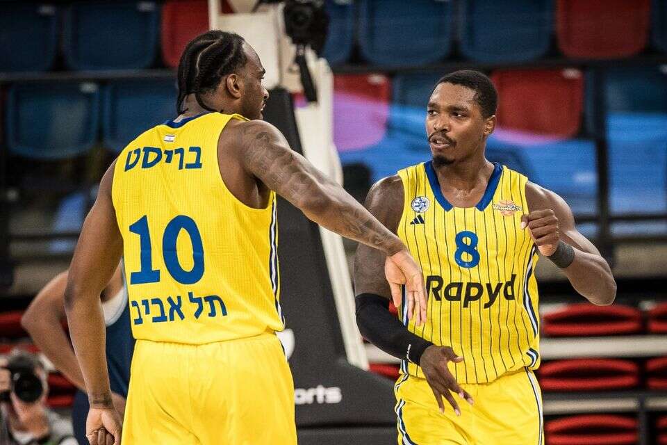 לוני ווקר ואושיי בריסט , עודד קרני
