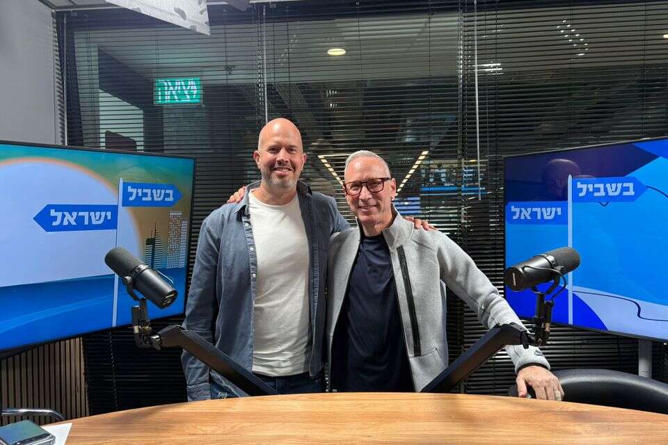 מנכ"ל למונייד: "חושש שה-AI יביא לאבטלה מסיבית"