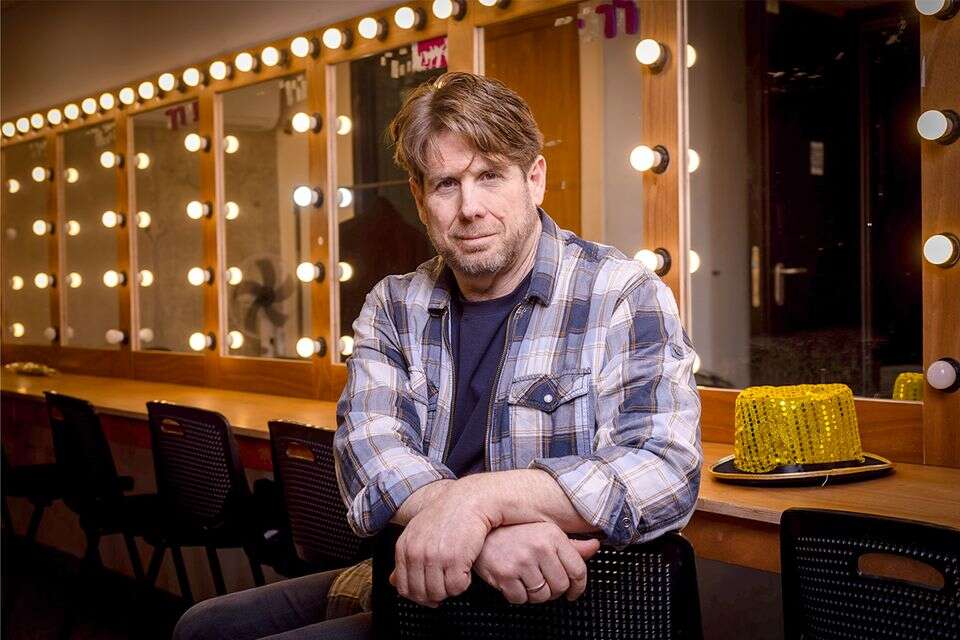 "אני לא מצפה שיסכימו עם הספר שלי"