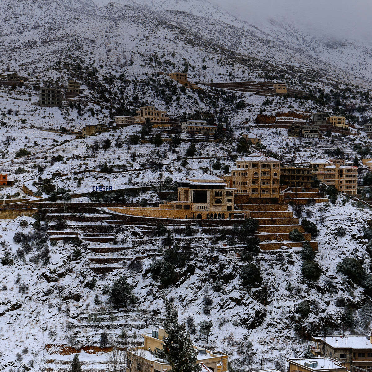 ליד הכפר הזה קרו טרגדיות ששינו את המדינה מהיסוד