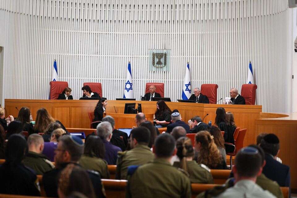 דיון בבית המשפט העליון , אורן בן חקון