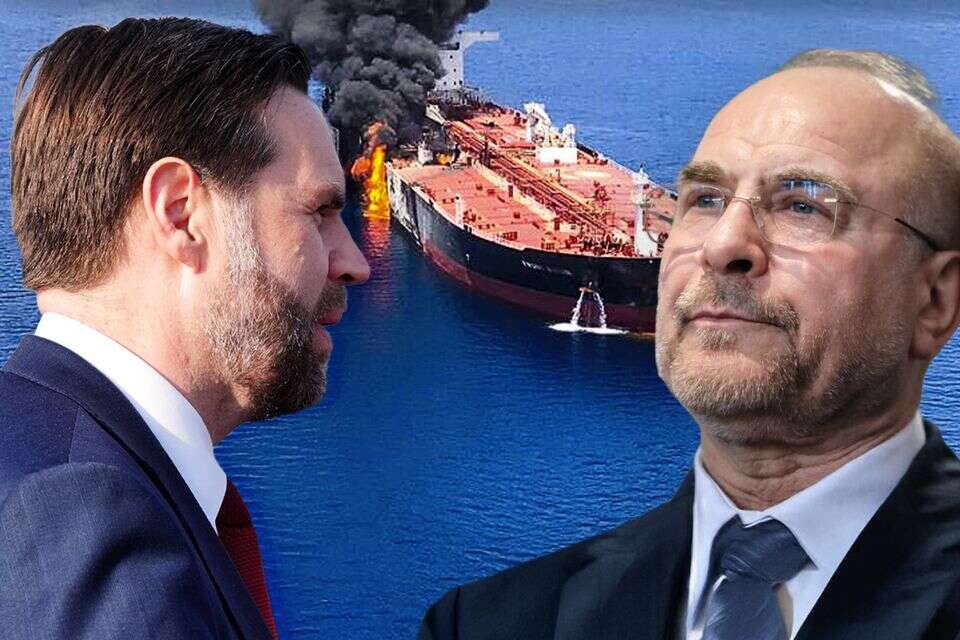 ואנס וקאליבאף על רקע מיכלית בוערת במצר הורמוז , AFP, Getty Images