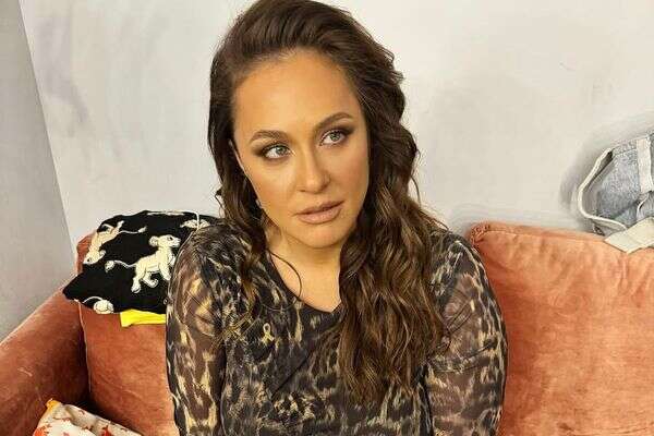 מתקשה לחזור. קרן פלס , אינסטגרם