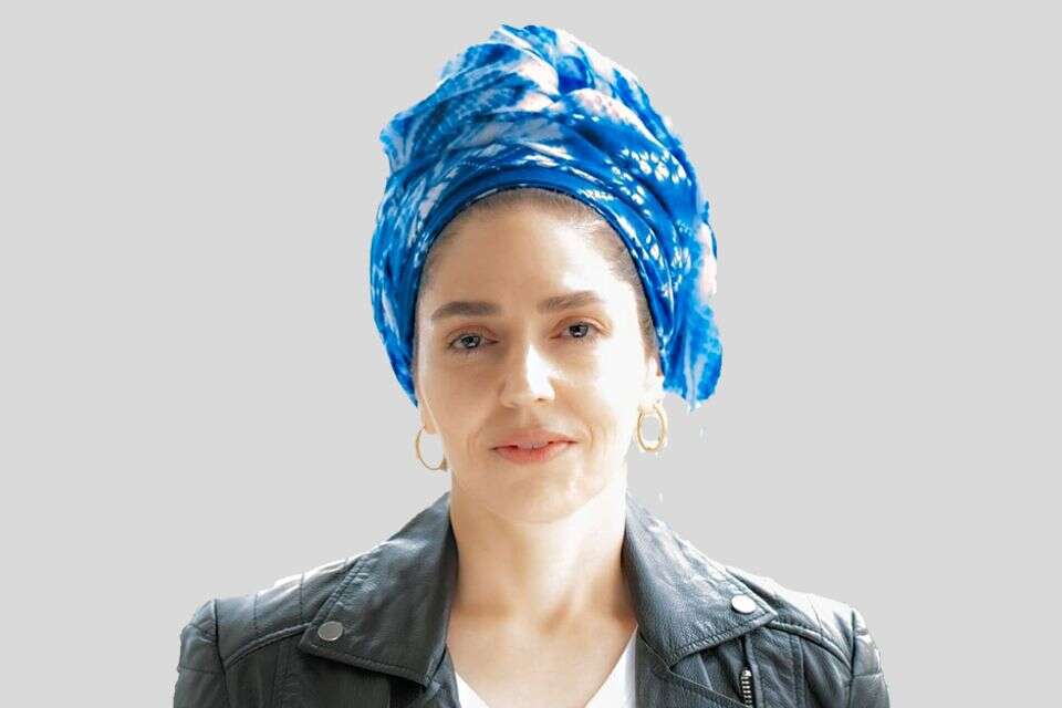 מרים גולן , .