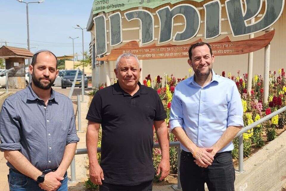 יו"ר "ישר" גדי איזנקוט עם יוסי דגן ודוידי בן ציון בשומרון , אריק מרמור