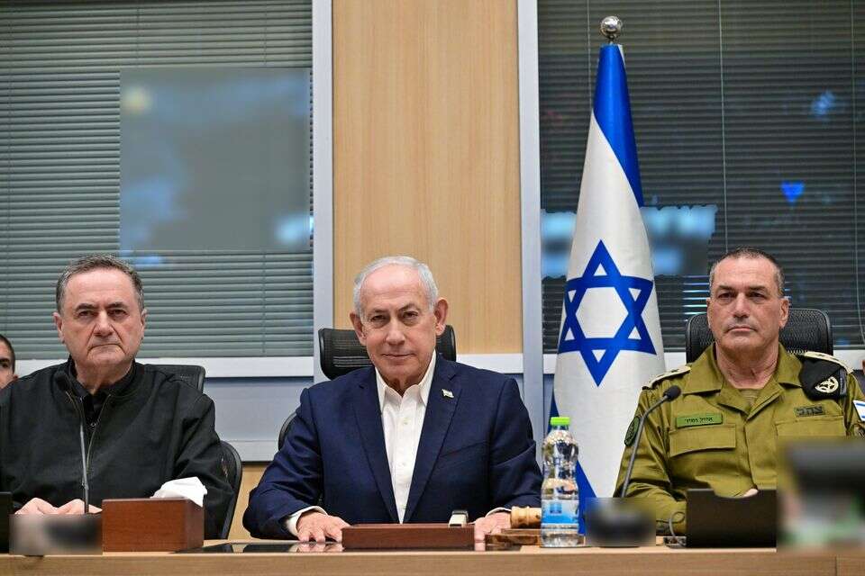 השאלות שצריכות להישאל, ואלו שכבר נשאלות. נתניהו, כ"ץ וזמיר , קובי גדעון / לע"מ