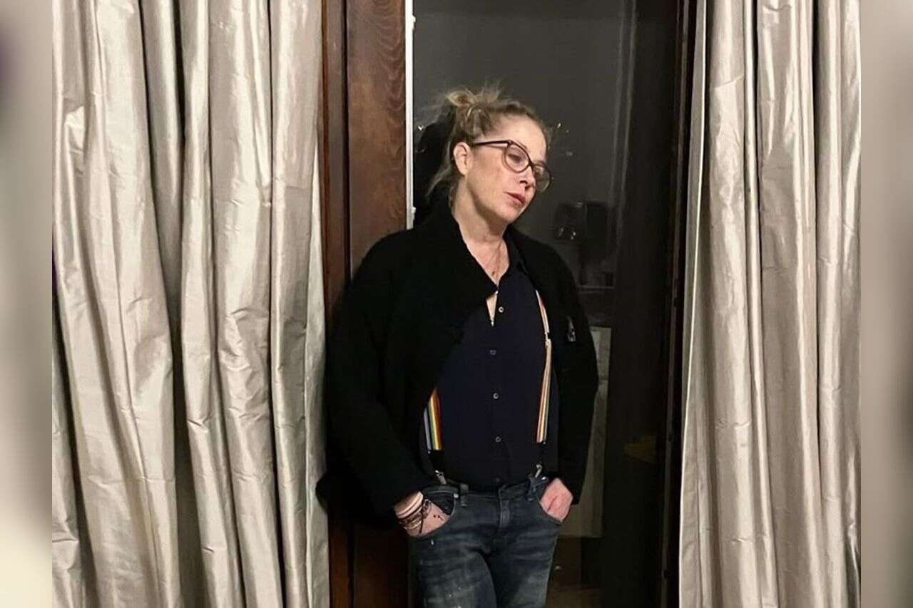 In America they wonder: why has the actress been hospitalized for a month?