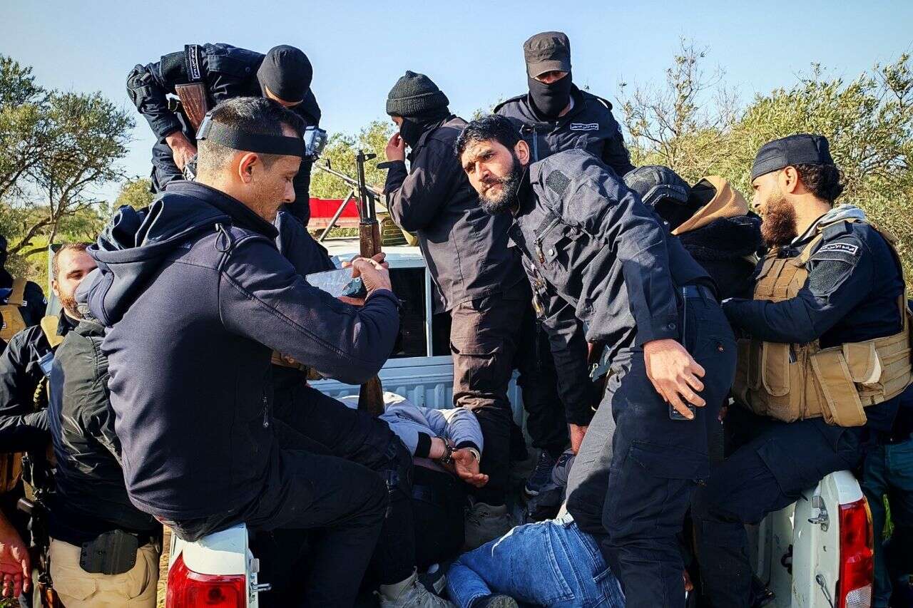 Syria: The police arrested Hezbollah terrorists who were planning to fire rockets at Israel